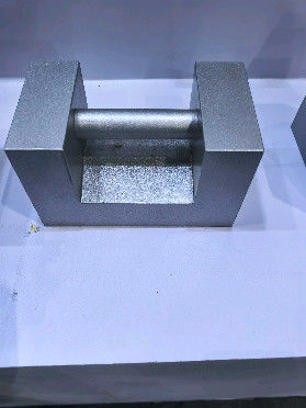 穴を調整するステンレス鋼の重量調整 正確な測定のための重量 密度 Ρ 7300 ± 200 kg/m3