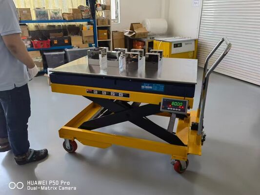 2000kg 容量 1500 x 1200mm テーブルリフター 産業用リフターテーブル用のスケール