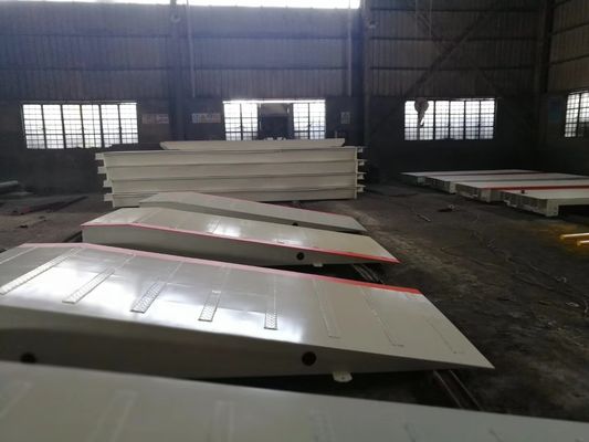 運転効率 トラック 高精度で計測パッド
